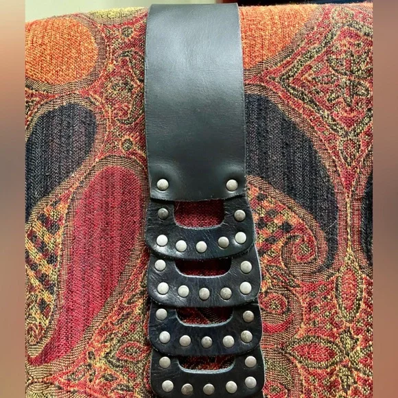 Y2K NWOT Studded Black Leather Belt- Size M/L - Picture 4 of 7